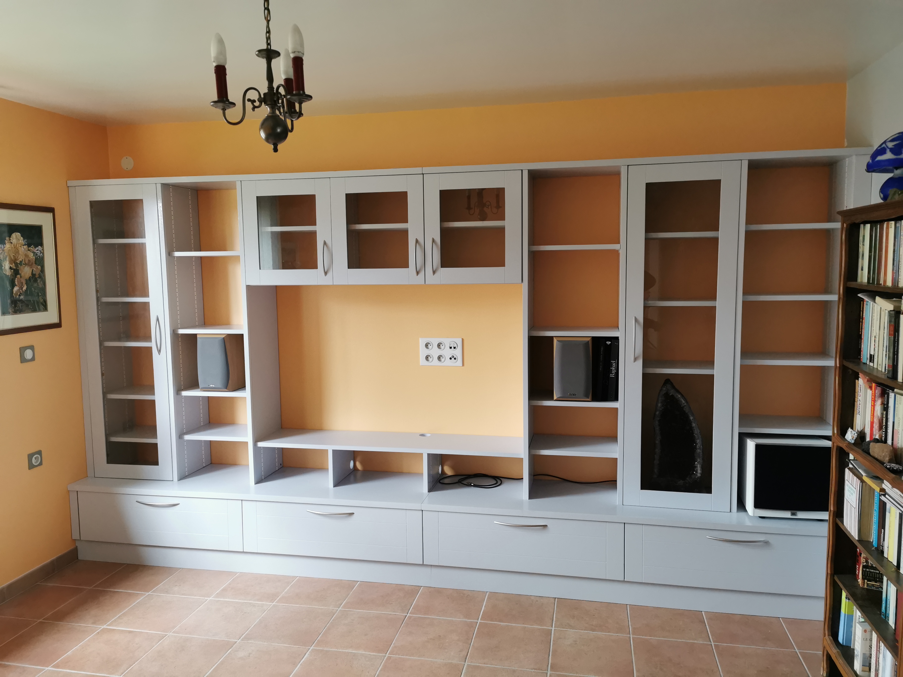 Réalisation d'un aménagement mural